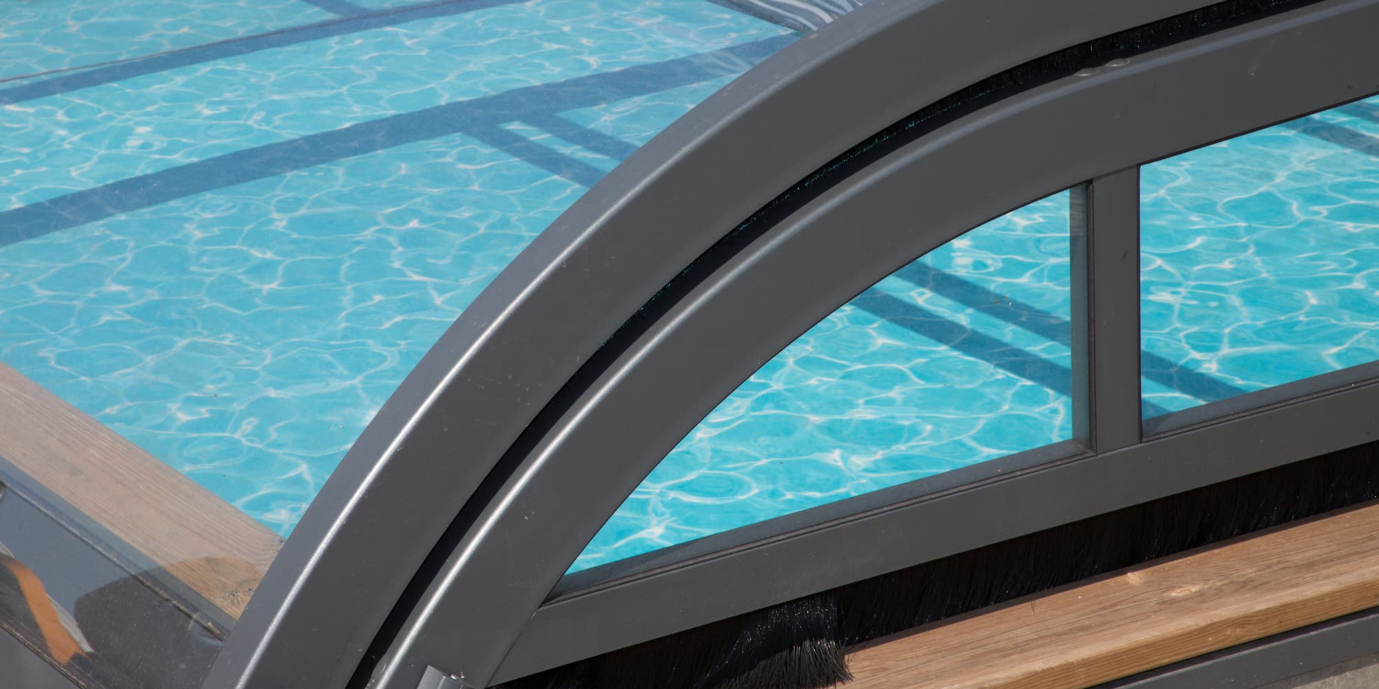 ABRI DE PISCINE | Les Piscines du Rhin Quels sont les types d’abri de piscine ? Haguenau